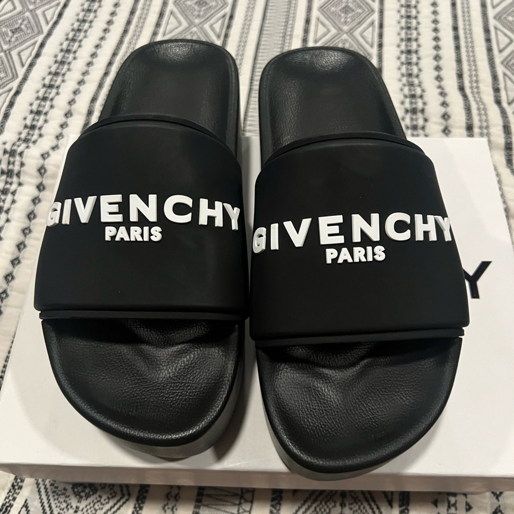 Givenchy Black Logo Platform Slides